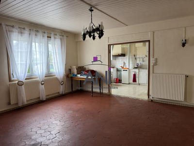 Maison - 95 m² - 5 pièces