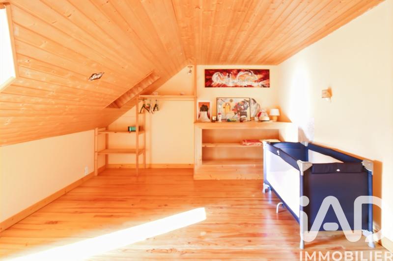 Maison - 177 m² - 8 pièces