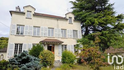 Maison - 203 m² - 8 pièces