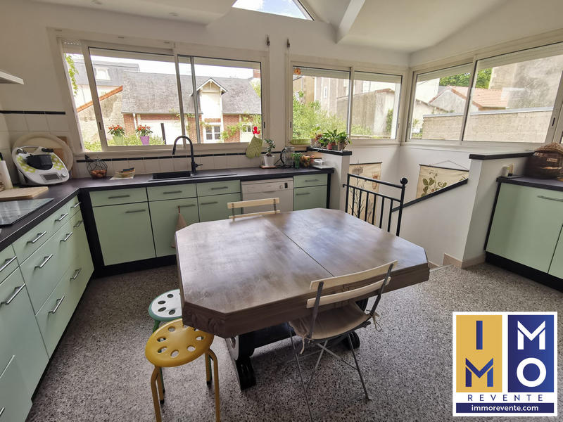 Maison - 170 m² - 7 pièces