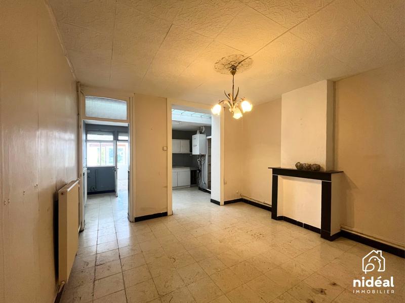 Maison - 90 m² - 5 pièces