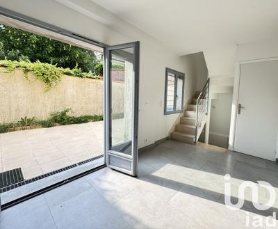 Maison de ville - 95 m² - 5 pièces