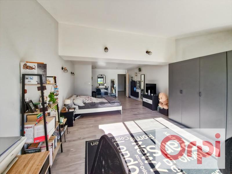 Maison - 409 m² - 6 pièces