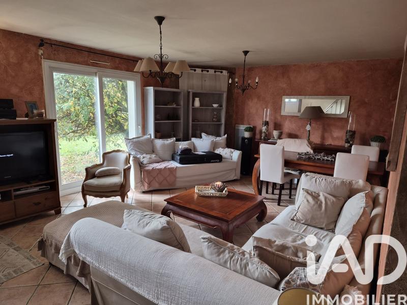 Maison - 99 m² - 4 pièces