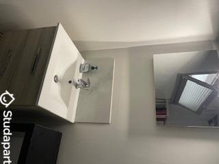 Chambre - 9 m² - 1 pièce