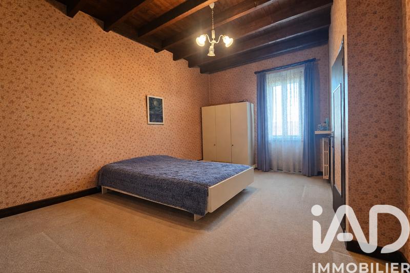Maison - 280 m² - 8 pièces