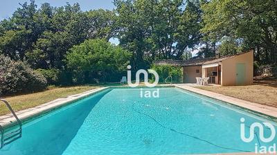 Maison - 188 m² - 11 pièces