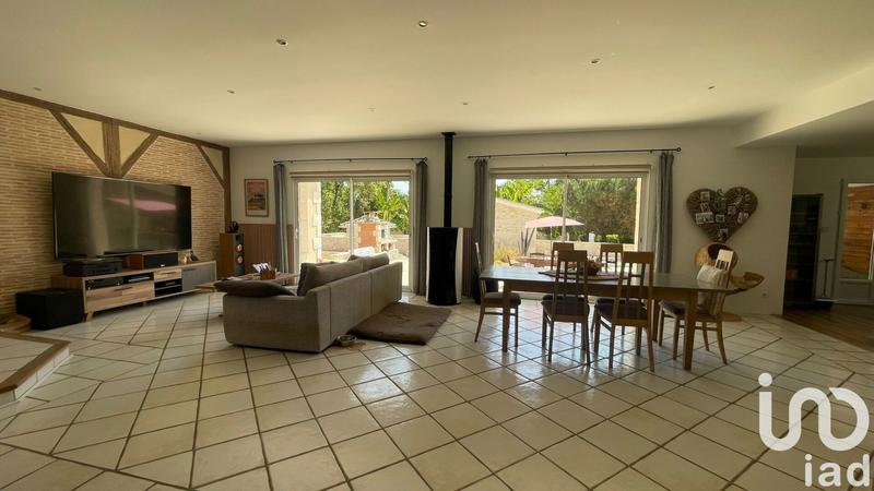 Maison - 226 m² - 8 pièces