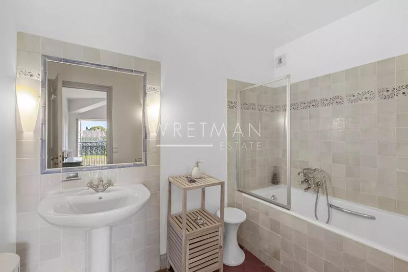 Bastide - 433 m² - 14 pièces