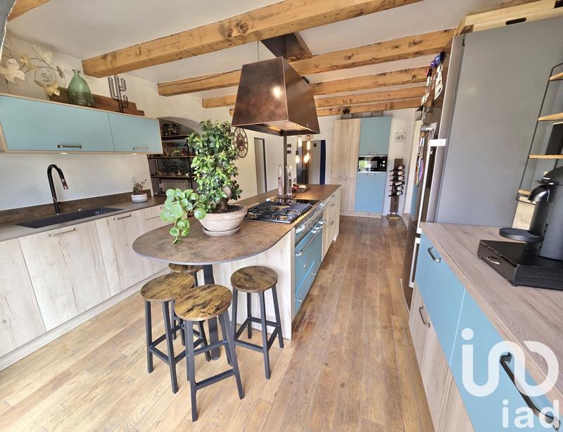 Maison - 288 m² - 6 pièces