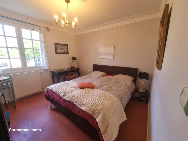 Maison - 180 m² - 7 pièces