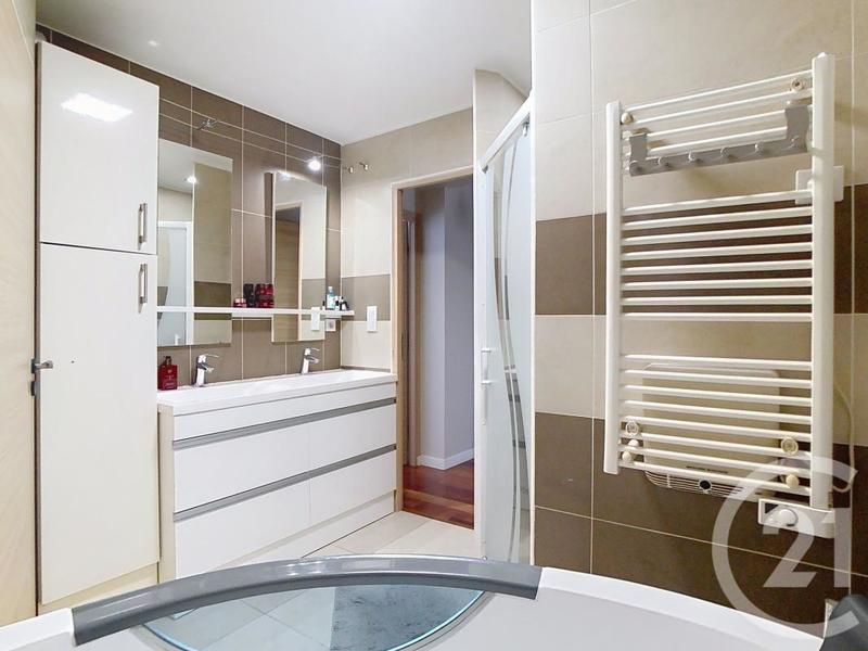 Appartement - 106 m² - 5 pièces