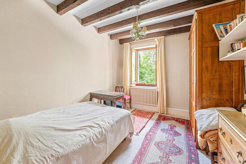 Maison - 197 m² - 7 pièces