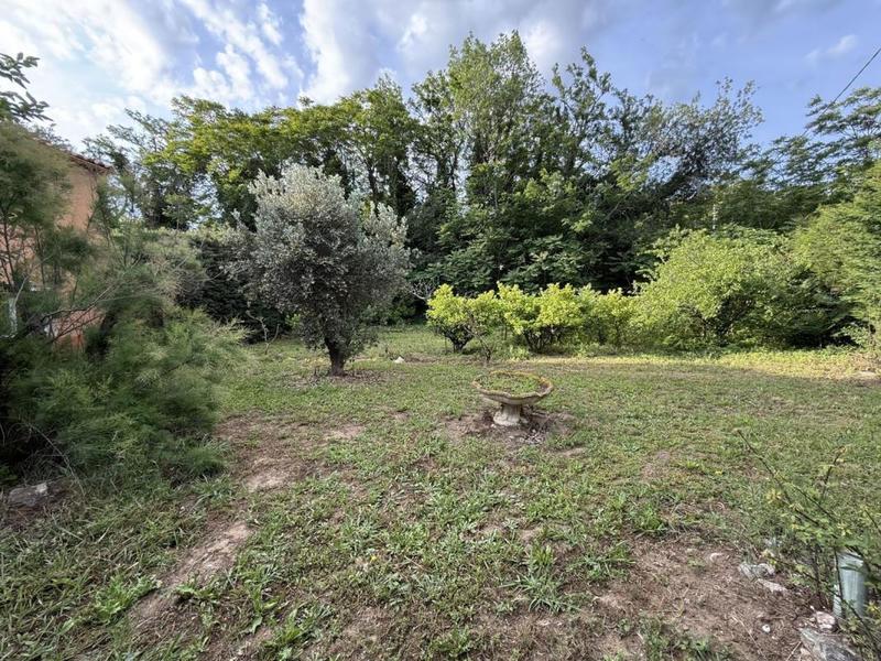 Propriété - 223 m² - 6 pièces