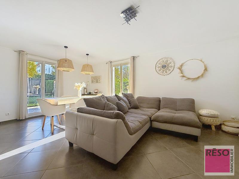 Maison - 105 m² - 5 pièces