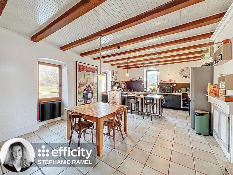 Appartement - 175 m² - 4 pièces