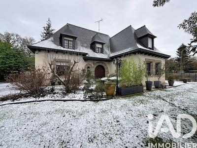 Maison - 186 m² - 5 pièces