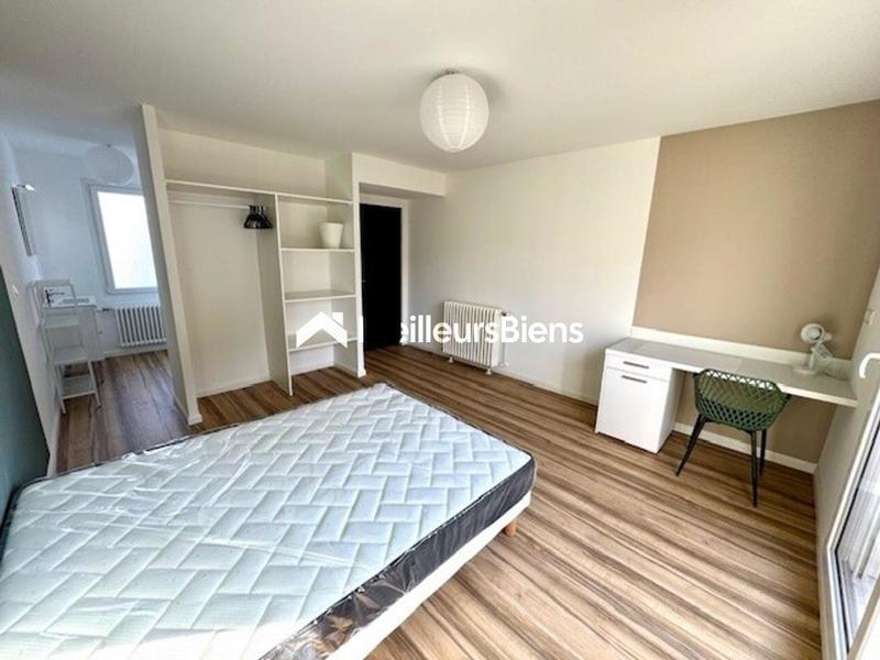 Immeuble - 244 m² - 10 pièces