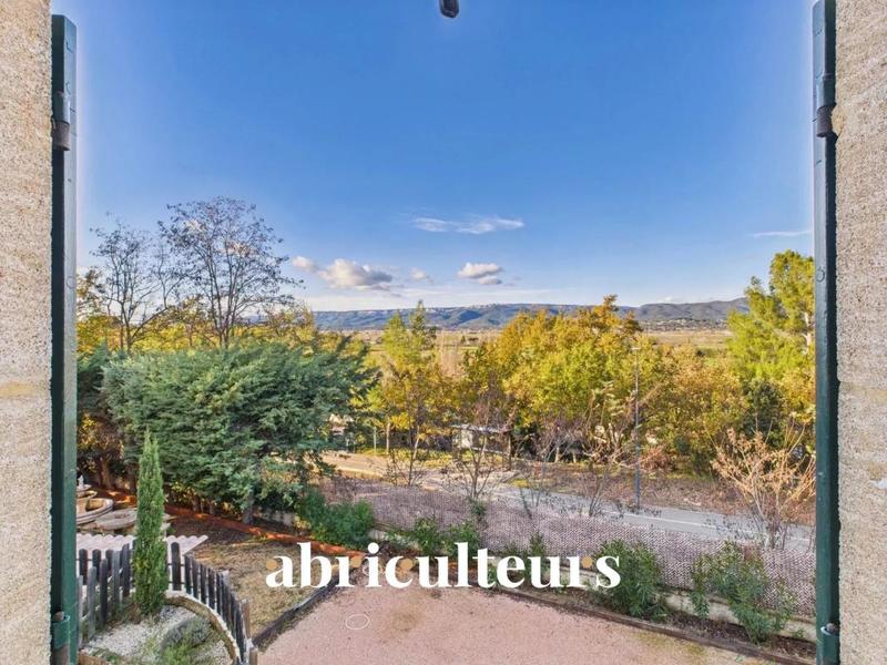 Maison - 232 m² - 8 pièces