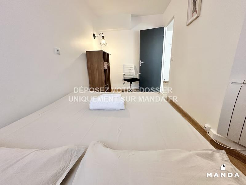 Chambre - 10 m² - 4 pièces