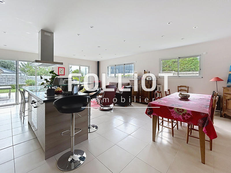 Maison - 124 m² - 6 pièces