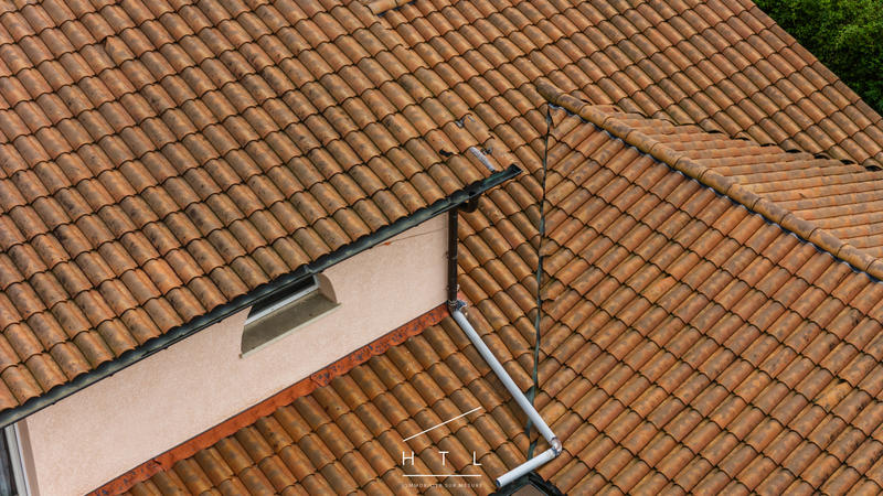 Maison - 215 m² - 7 pièces