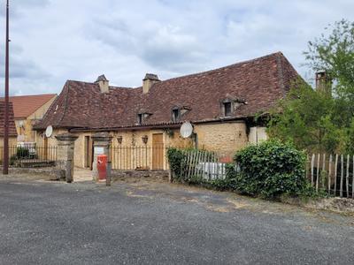 Maison de village - 326 m² - 9 pièces