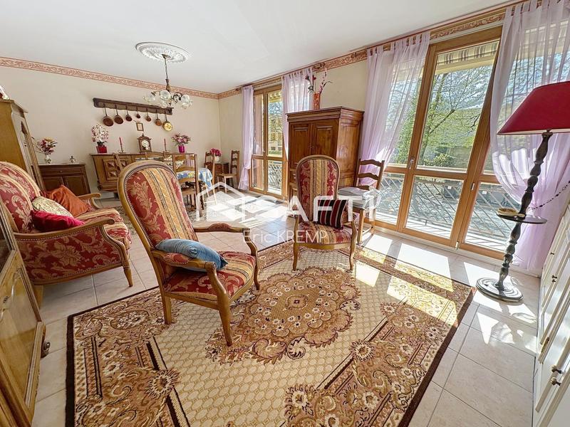 Appartement - 83 m² - 5 pièces