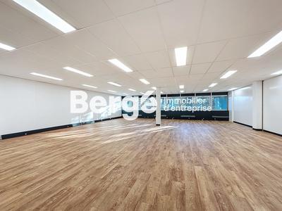 Bureau - 625 m²