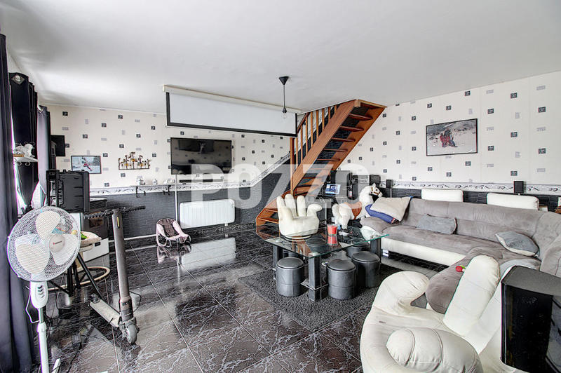 Maison - 167 m² - 6 pièces