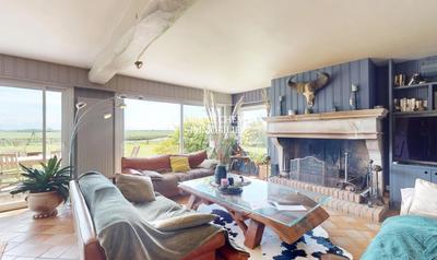 Propriété - 270 m² - 8 pièces