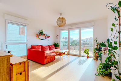 Appartement - 81 m² - 4 pièces