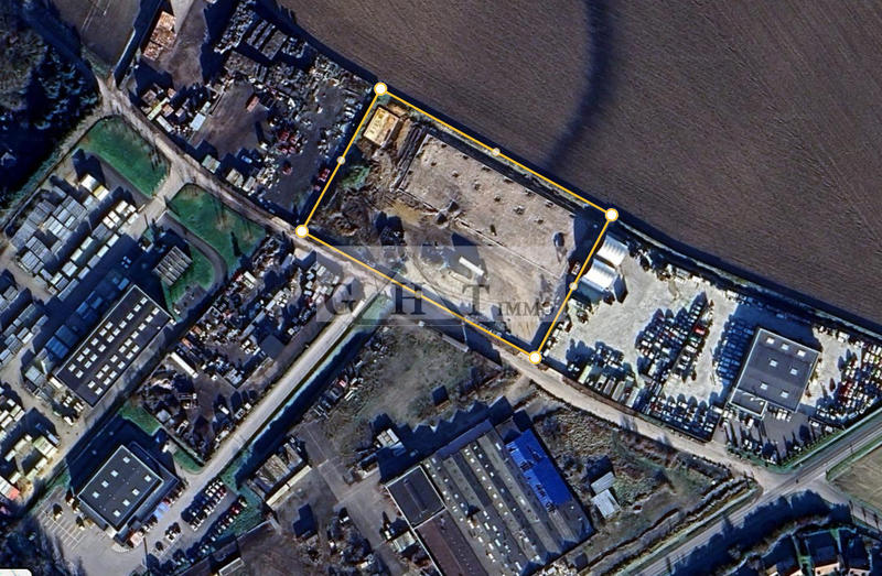 Terrain - 10 000 m²