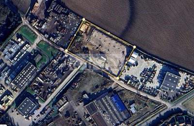 Terrain - 10 000 m²