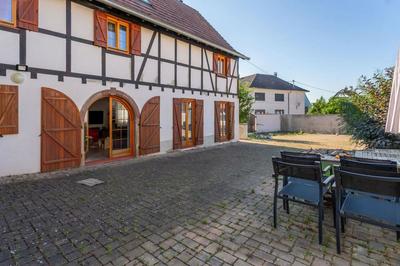 Propriété - 277 m² - 7 pièces