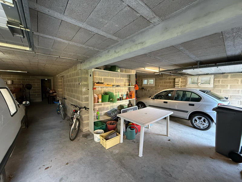 Maison - 218 m² - 7 pièces