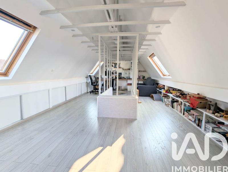 Maison - 147 m² - 6 pièces