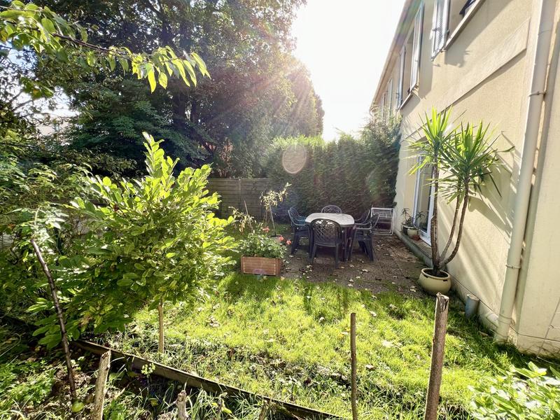 Maison traditionnelle - 96 m² - 4 pièces