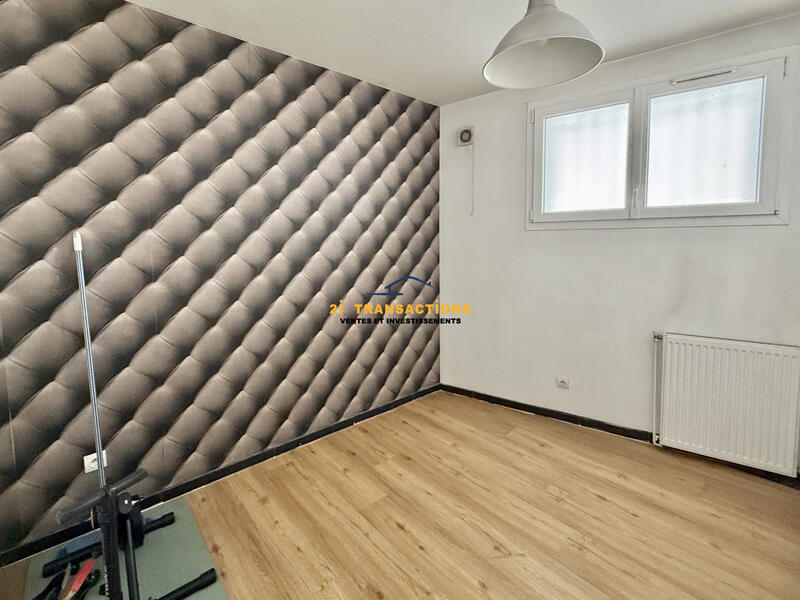 Maison - 97 m² - 5 pièces