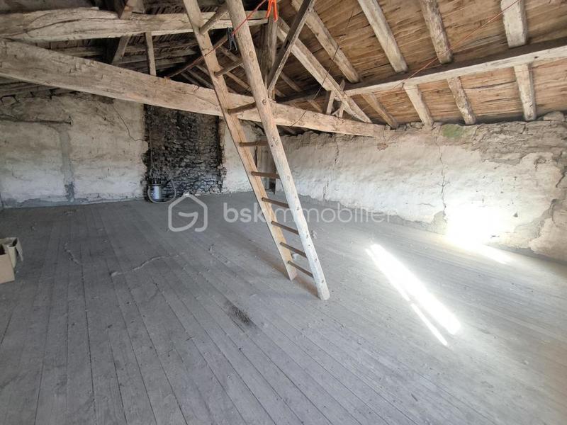 Demeure - 199 m² - 12 pièces