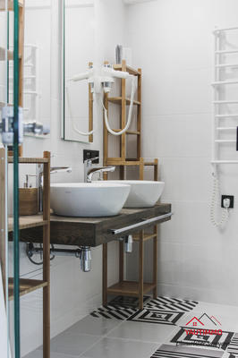 Appartement - 80 m² - 4 pièces