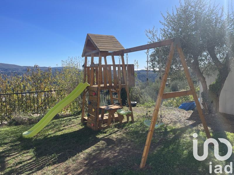 Maison - 93 m² - 4 pièces