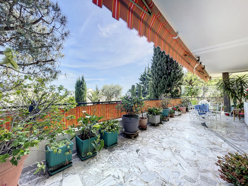 Appartement - 77 m² - 3 pièces