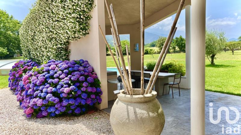 Maison - 275 m² - 7 pièces