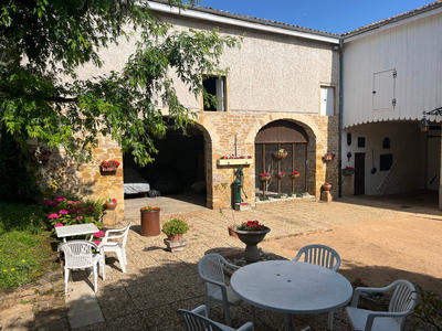 Maison - 171 m² - 8 pièces