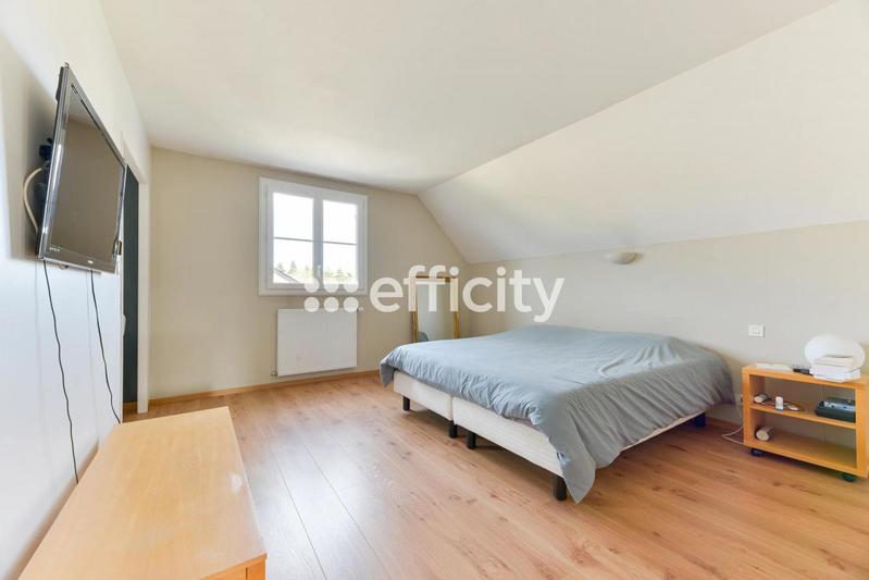 Pavillon - 169 m² - 7 pièces