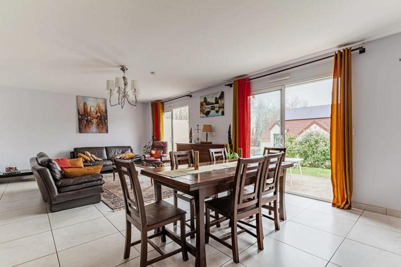 Maison - 140 m² - 5 pièces