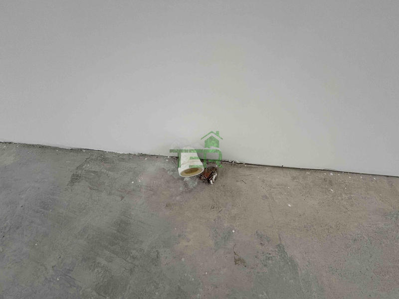 Local d'activités - 82 m² - 1 pièce