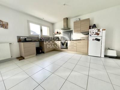 Maison - 93 m² - 4 pièces