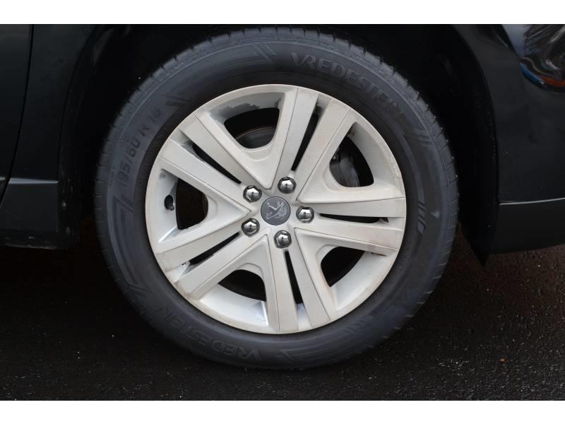 Peugeot 2008 PureTech 82ch Bvm5 Style